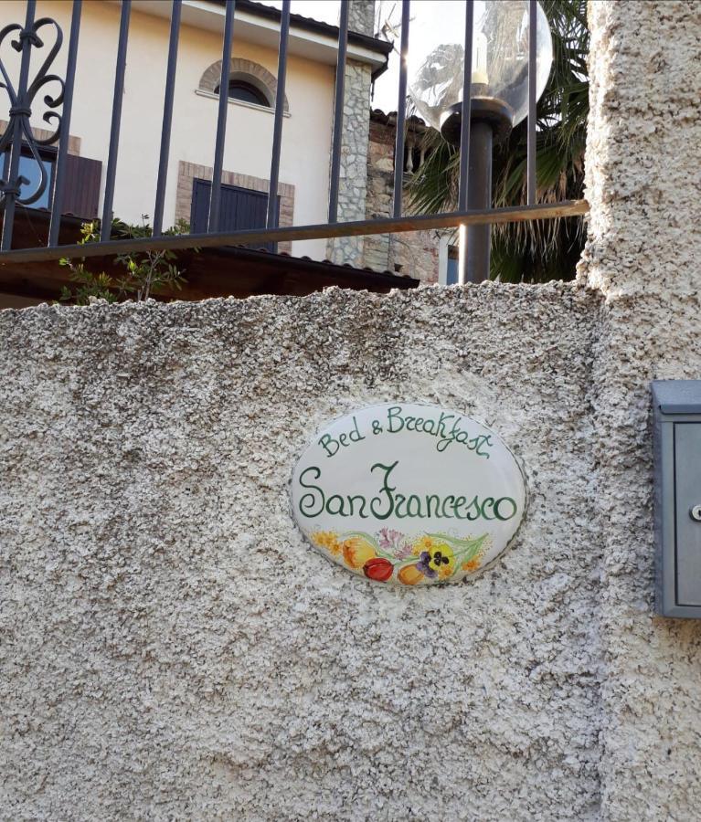 לינה וארוחת בוקר Cerisano San Francesco מראה חיצוני תמונה